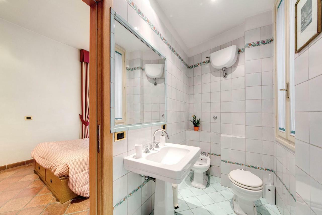 Lovely Flat By The Trevi Fountain Διαμέρισμα Ρώμη Εξωτερικό φωτογραφία